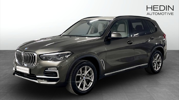 xDrive 30d xLine  Värmare H&K Drag Momsad
