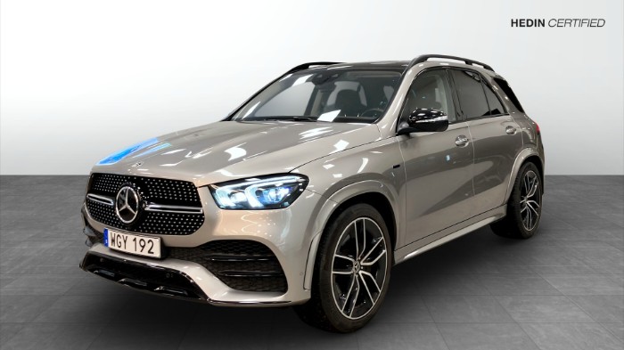 350 DE 4MATIC SUV / AMG-Line / Pano / Burmester