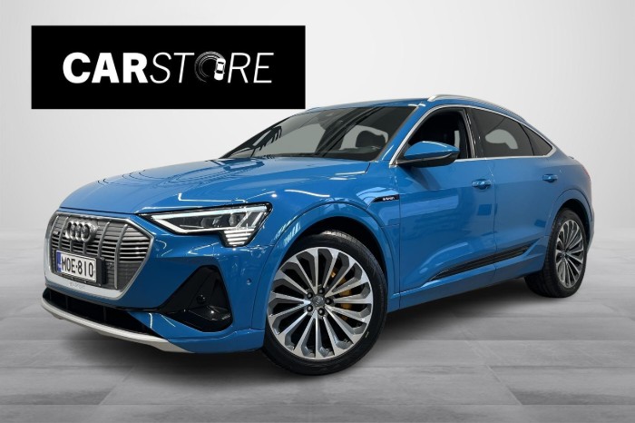 Sportback 55 quattro S-Line  // B&O / Hierovat ja tuuletetut etu-istuimet / Koukku / P.kamera //