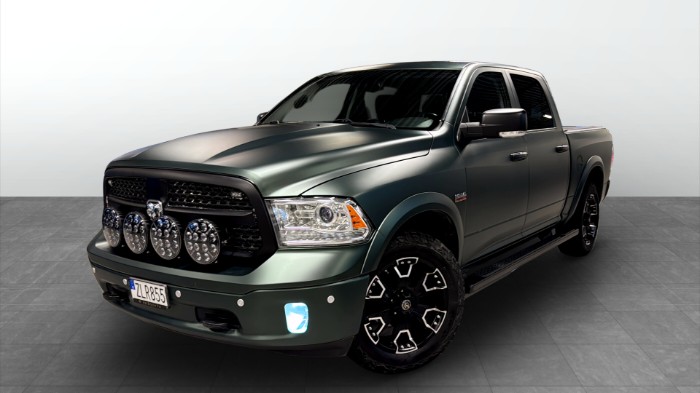 Laramie 1500 Crew Cab 5.7 V8 HEMI 4x4  | Drag | Backkamera | Navi | Helläder |