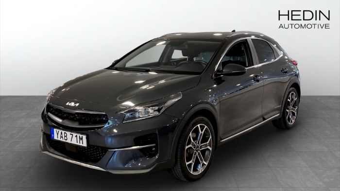 ADVANCE PLUS | PHEV | Laddbox värde 5000kr ingår