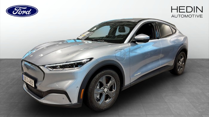 RWD SR 440KM Privatleasing från 4695kr/mån