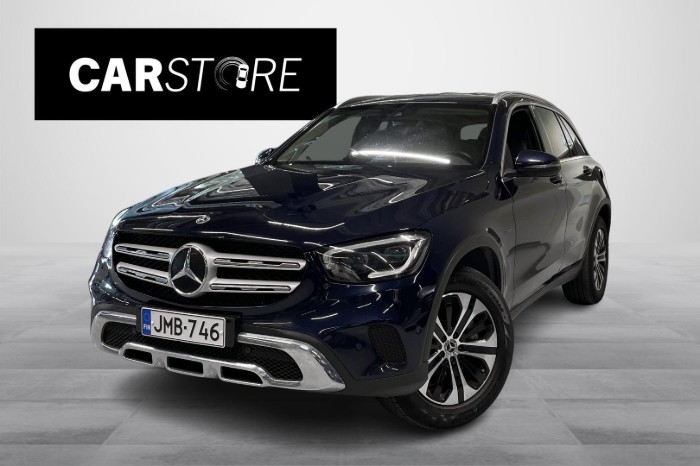 300 e 4MATIC A Business EQ Power // Burmester / Vetokoukku / Multibeam-LED / Navi / 2. om Suomiauto!
