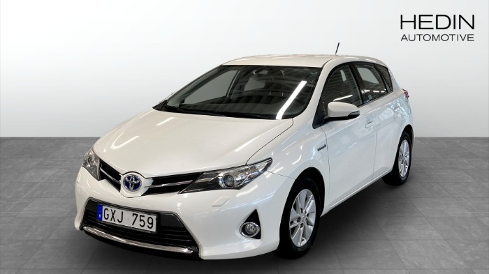Hybrid e-CVT, 136hk, 2013