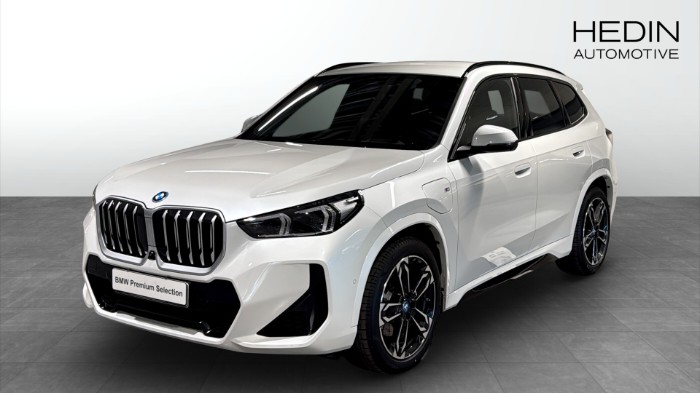xDrive25e M-Sport / H&K / Drag / Innovation / 19"