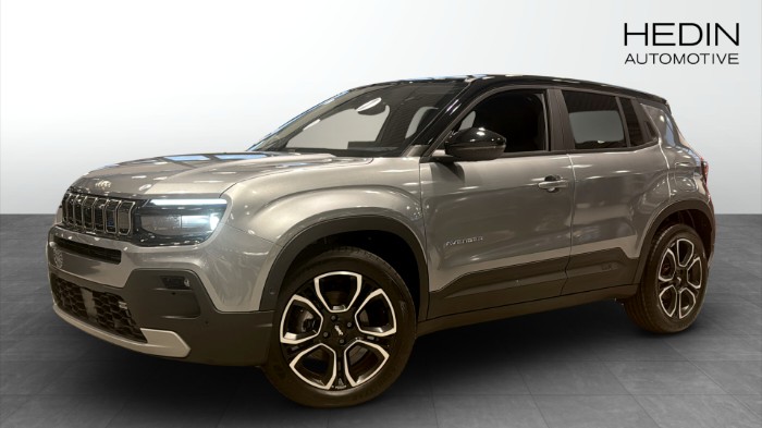 AVENGER SUMMIT BEV 156HK FWD SVART TAK